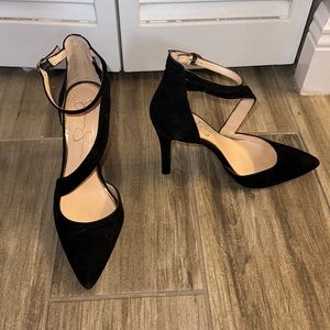 Jessica Simpson Black suede pointed toe heels. 8.5 US Women’s